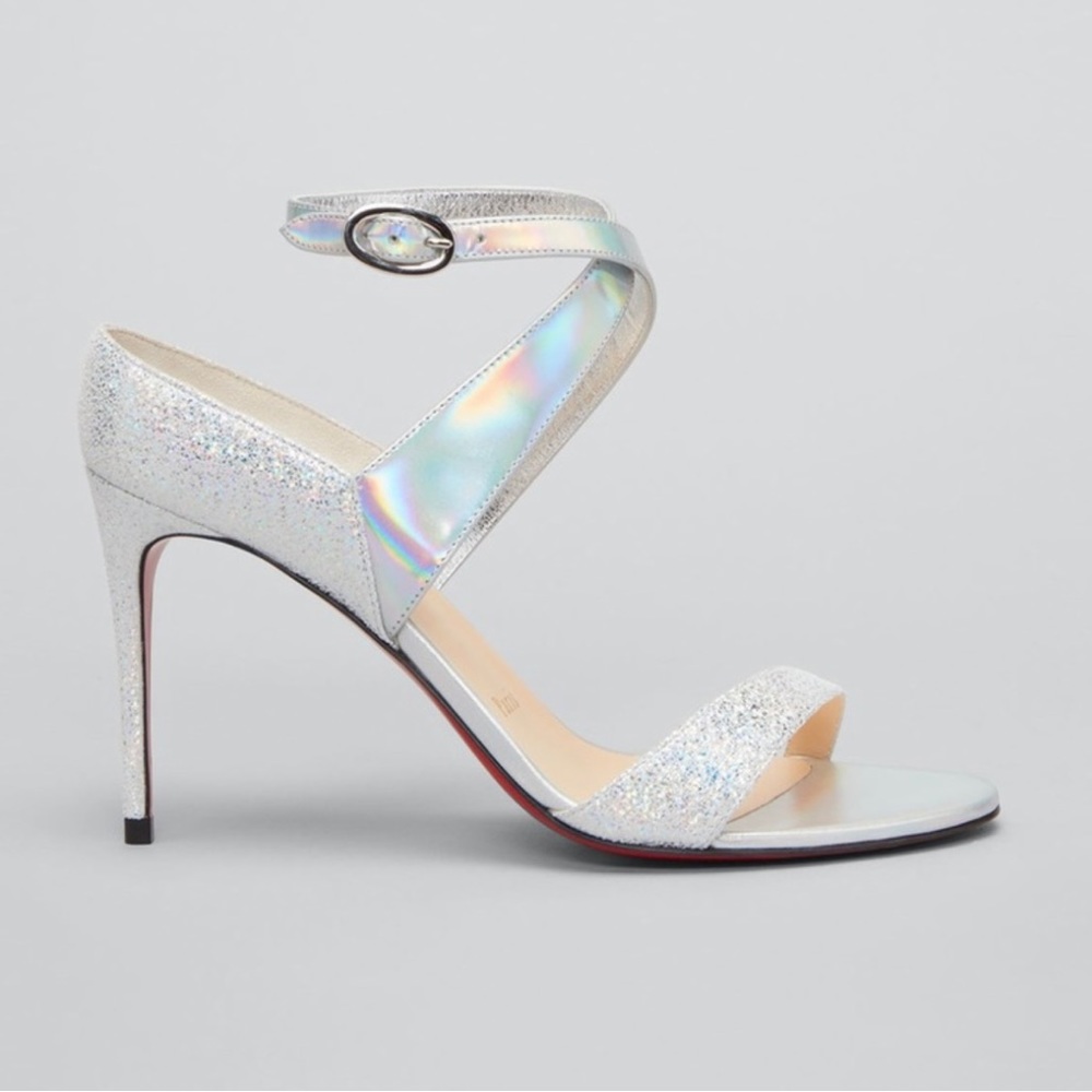 NWOB Christian Louboutin open Liloo
